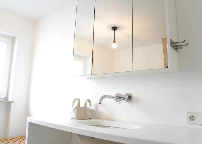 Stylish Happiness Nyaraló Geislingen